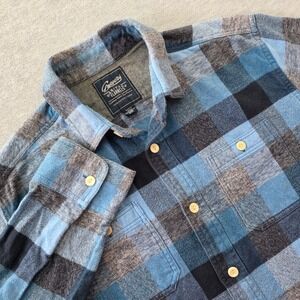 Grayers Heritage Flannel Mens Medium Blue Grey Buffalo Plaid Button Front Shirt